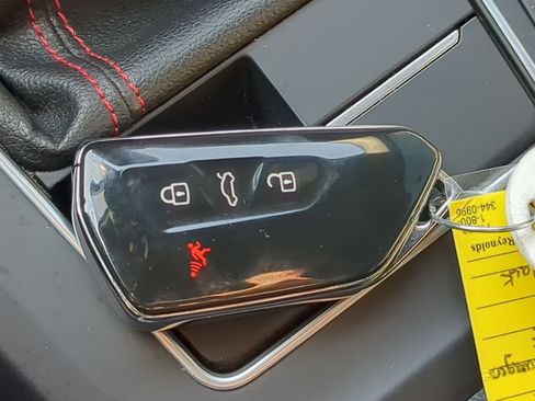 Used 2022 Volkswagen GTI S image 34