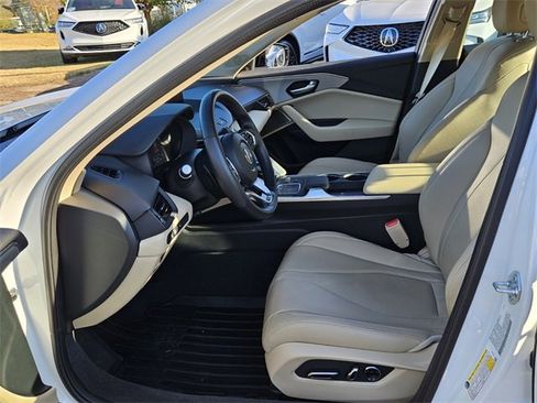 Certified 2025 Acura TLX w/ Technology Package image 5