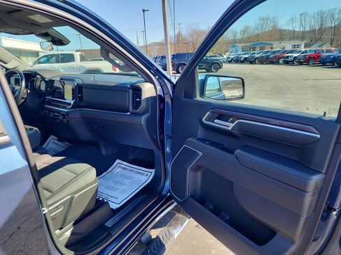 Certified 2022 Chevrolet Silverado 1500 LT image 32