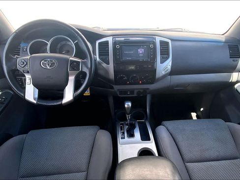 Used 2014 Toyota Tacoma PreRunner RWD image 10