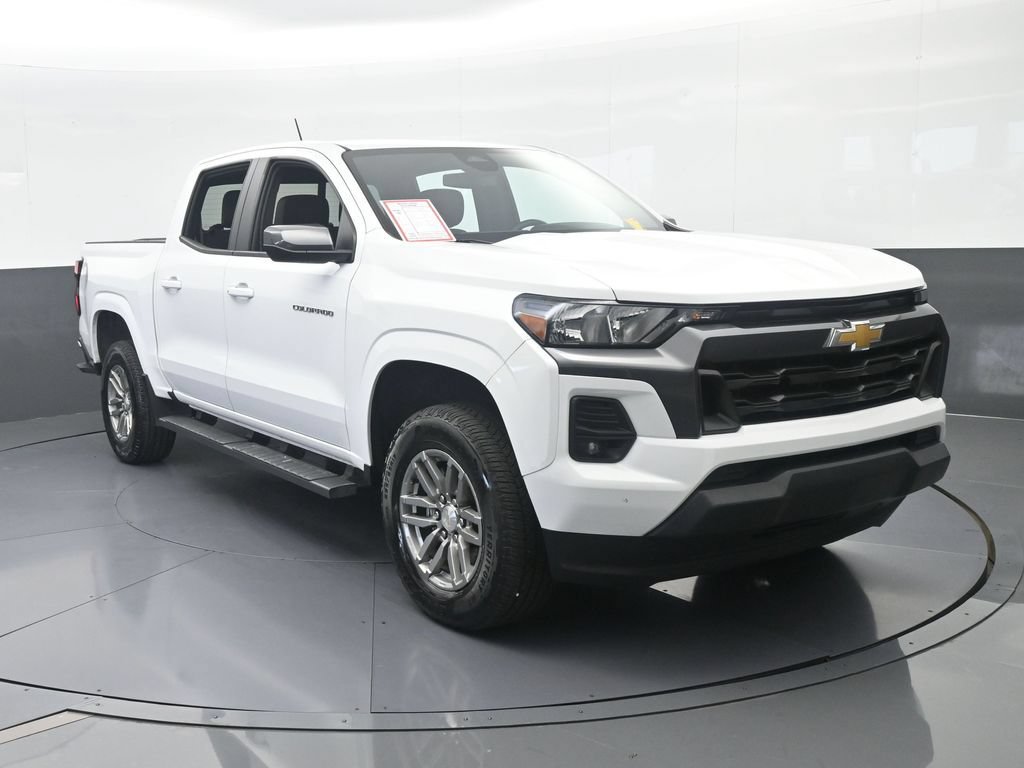 Used 2023 Chevrolet Colorado LT w/ LT Convenience Package RWD image 9