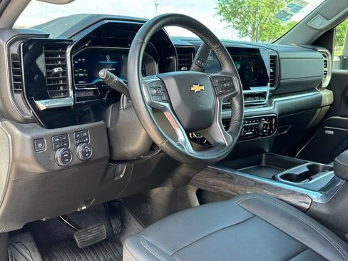 Used 2024 Chevrolet Silverado 2500 LTZ w/ LTZ Plus Package AWD/4WD image 11