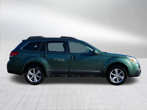 Used 2013 Subaru Outback 2.5i Premium w/ All-Weather Pkg image 8