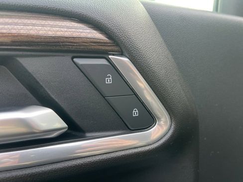 Used 2025 Chevrolet Silverado 2500 LT w/ Z71 Chrome Sport Edition image 16