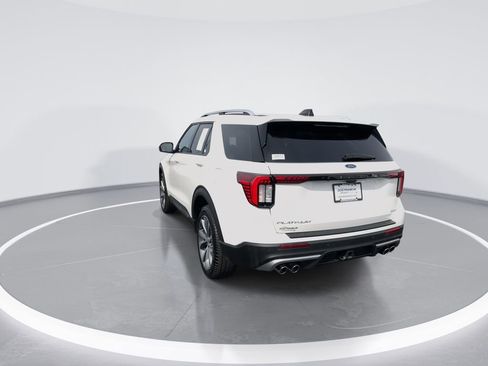 Used 2025 Ford Explorer Platinum w/ Ultimate Package AWD/4WD image 6