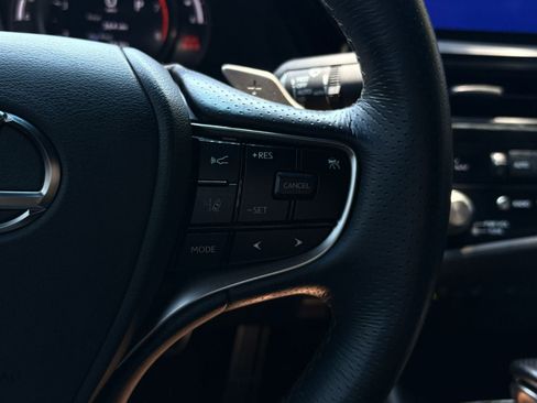 Used 2024 Lexus ES 300h F Sport w/ Accessory Package (Z1) FWD image 13