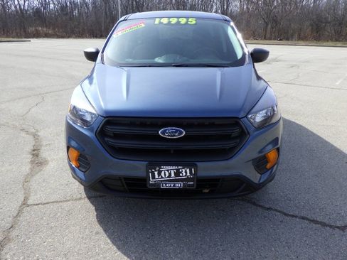 Used 2018 Ford Escape S image 4