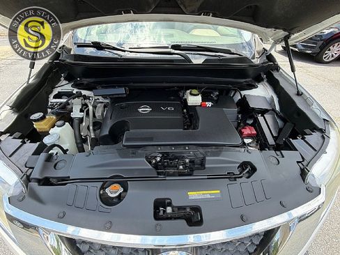 Used 2014 Nissan Pathfinder Platinum w/ Platinum Premium Package FWD image 33