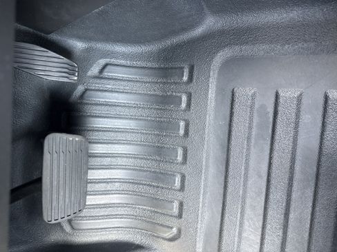 Used 2025 Chevrolet Silverado 1500 W/T RWD image 17