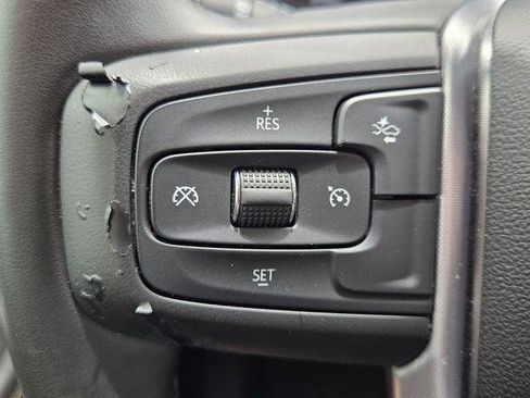 Used 2023 GMC Yukon SLT RWD image 34