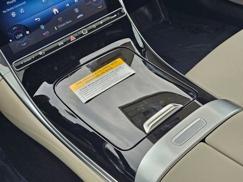 New 2025 Mercedes-Benz C 300 4MATIC Sedan image 33