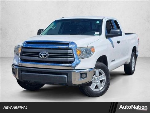 Used 2015 Toyota Tundra SR5 w/ SR5 Upgrade Package image 1