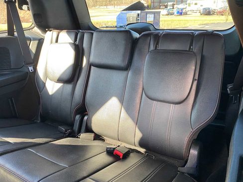 Used 2014 Dodge Grand Caravan R/T image 11