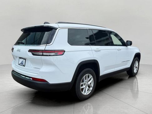 Used 2025 Jeep Grand Cherokee Laredo w/ Luxury Tech Group I AWD/4WD image 13