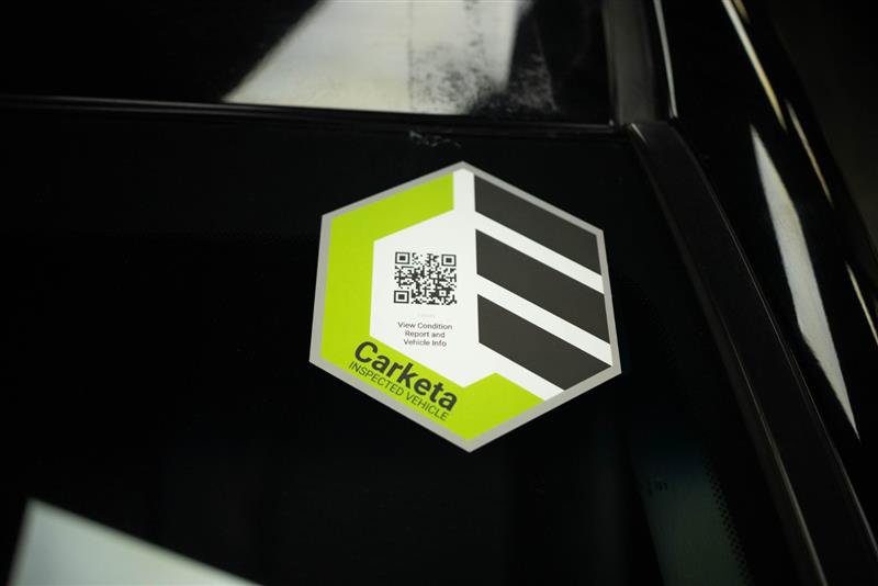 Used 2020 Toyota Camry SE w/ Carpet Mat Package FWD image 30