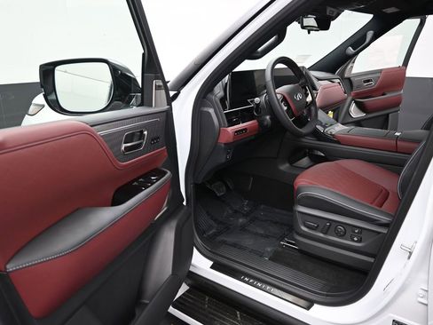 New 2026 INFINITI QX80 Autograph w/ Premium Cargo Package image 14