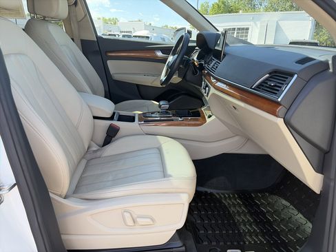 Used 2021 Audi Q5 2.0T Premium w/ Convenience Package AWD/4WD image 30