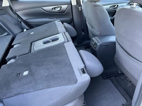 Used 2016 Nissan Rogue S image 20