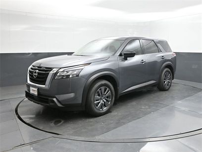 New 2025 Nissan Pathfinder S