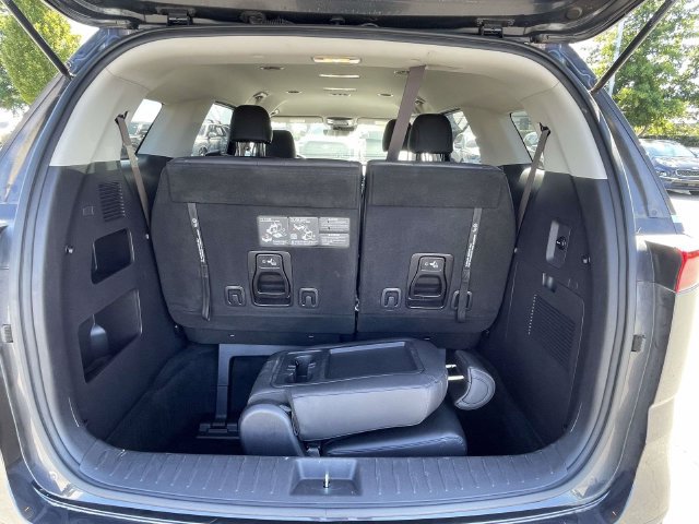 Certified 2024 Kia Carnival LX FWD image 8