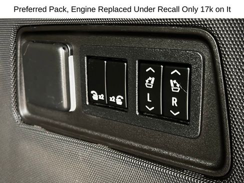 Used 2022 Cadillac Escalade ESV Sport Platinum w/ LPO, ONYX Package image 29