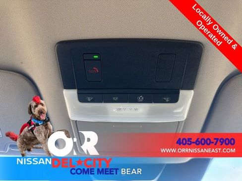 Used 2024 Nissan Pathfinder SV image 29