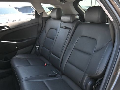 Used 2020 Hyundai Tucson Limited FWD image 20