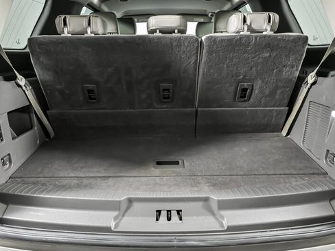 Used 2019 Ford Expedition XLT w/ Equipment Group 202A image 14