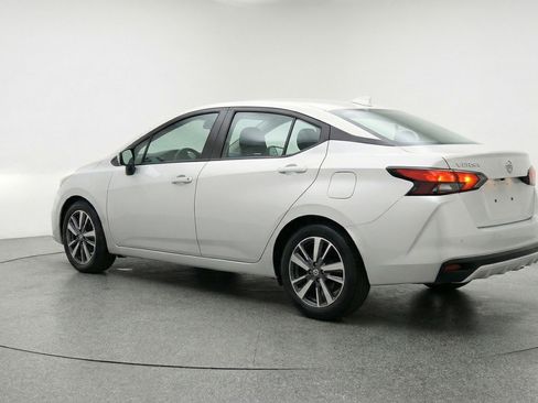 Used 2025 Nissan Versa SV FWD image 6
