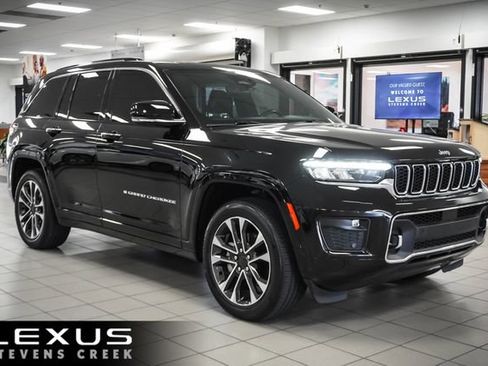 Used 2022 Jeep Grand Cherokee Overland AWD/4WD image 1