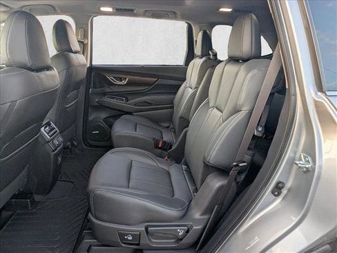 Used 2025 Subaru Ascent Touring AWD/4WD image 16