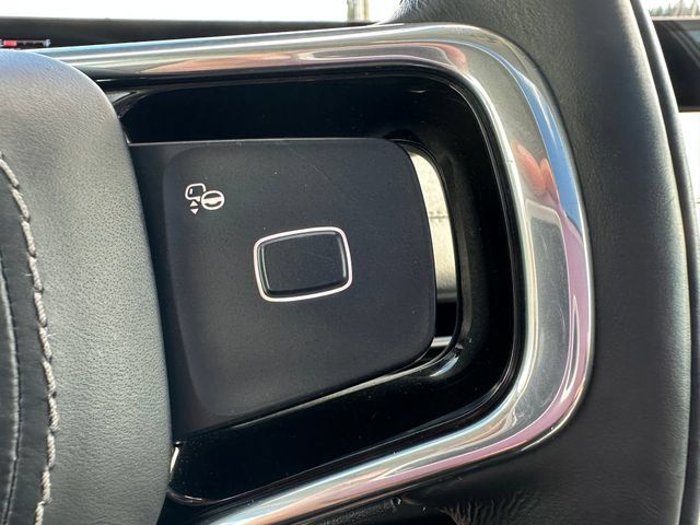 Used 2025 Lincoln Navigator L Reserve AWD/4WD image 24