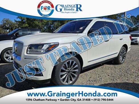 Used 2018 Lincoln Navigator Select w/ Technology Package image 1