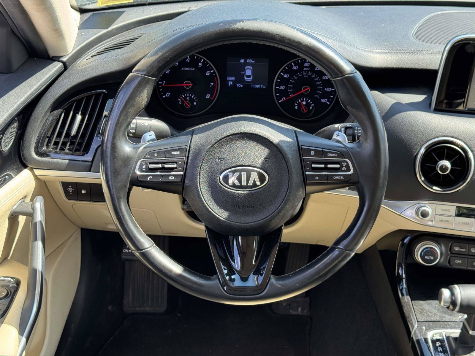 Used 2018 Kia Stinger RWD image 11