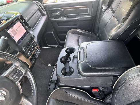 Used 2022 RAM 2500 Laramie AWD/4WD image 19