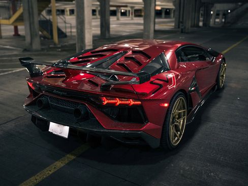 Used 2020 Lamborghini Aventador SVJ image 10