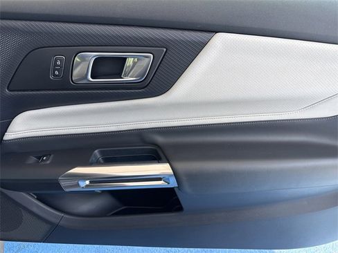 Used 2024 Ford Mustang GT Premium image 32
