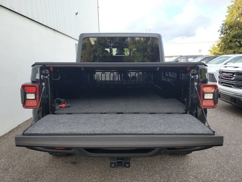 Used 2020 Jeep Gladiator Rubicon AWD/4WD image 8