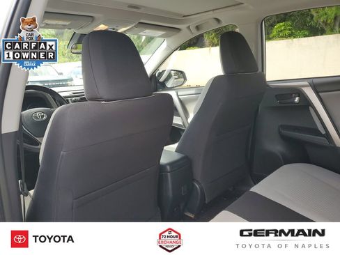 Used 2018 Toyota RAV4 XLE FWD image 22
