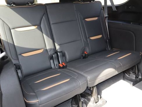 Used 2021 GMC Yukon XL AT4 w/ Rear Media and Nav Package AWD/4WD image 20