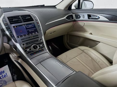 Used 2019 Lincoln MKZ Reserve FWD image 24