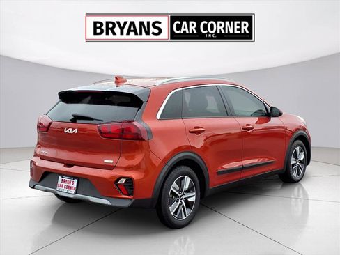 Used 2022 Kia Niro LXS image 19