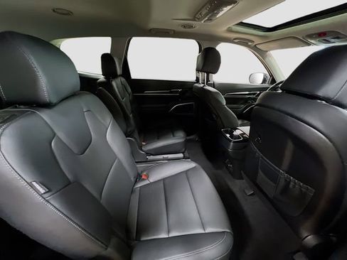 New 2025 Kia Telluride S image 31