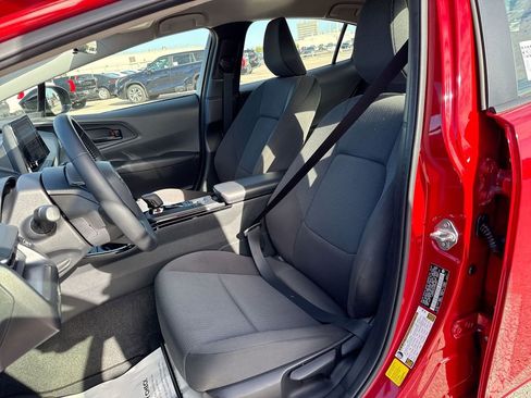 Certified 2024 Toyota Prius LE FWD image 13