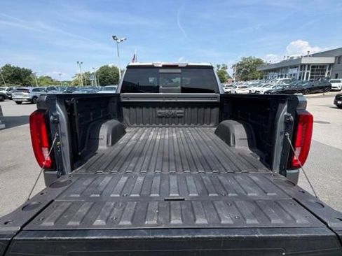 Used 2020 GMC Sierra 1500 SLT w/ SLT Premium Plus Package AWD/4WD image 8