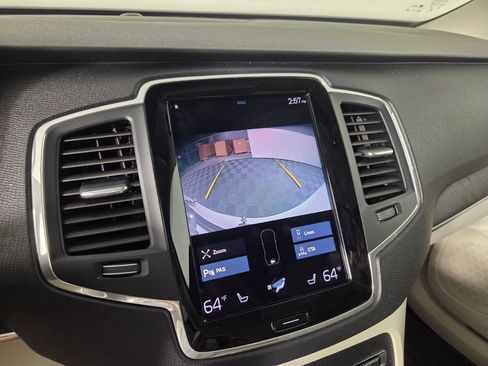 Used 2020 Volvo XC90 T5 Momentum w/ Protection Package FWD image 12