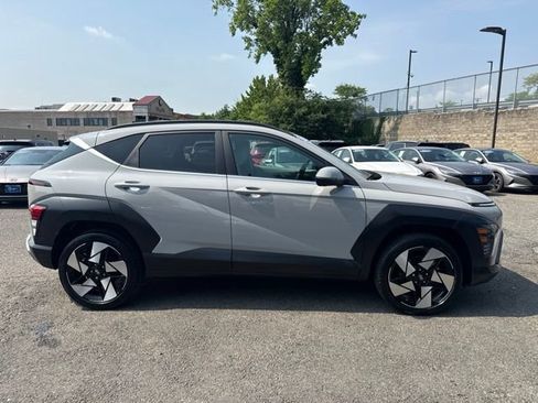 Used 2024 Hyundai Kona Limited AWD/4WD image 14