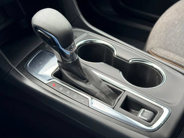 Used 2024 Chevrolet Equinox LT w/ LPO, Floor Liner Package FWD image 17