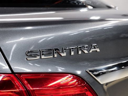 Used 2019 Nissan Sentra SV image 58