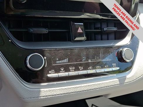 Used 2026 Toyota Corolla Cross L image 16